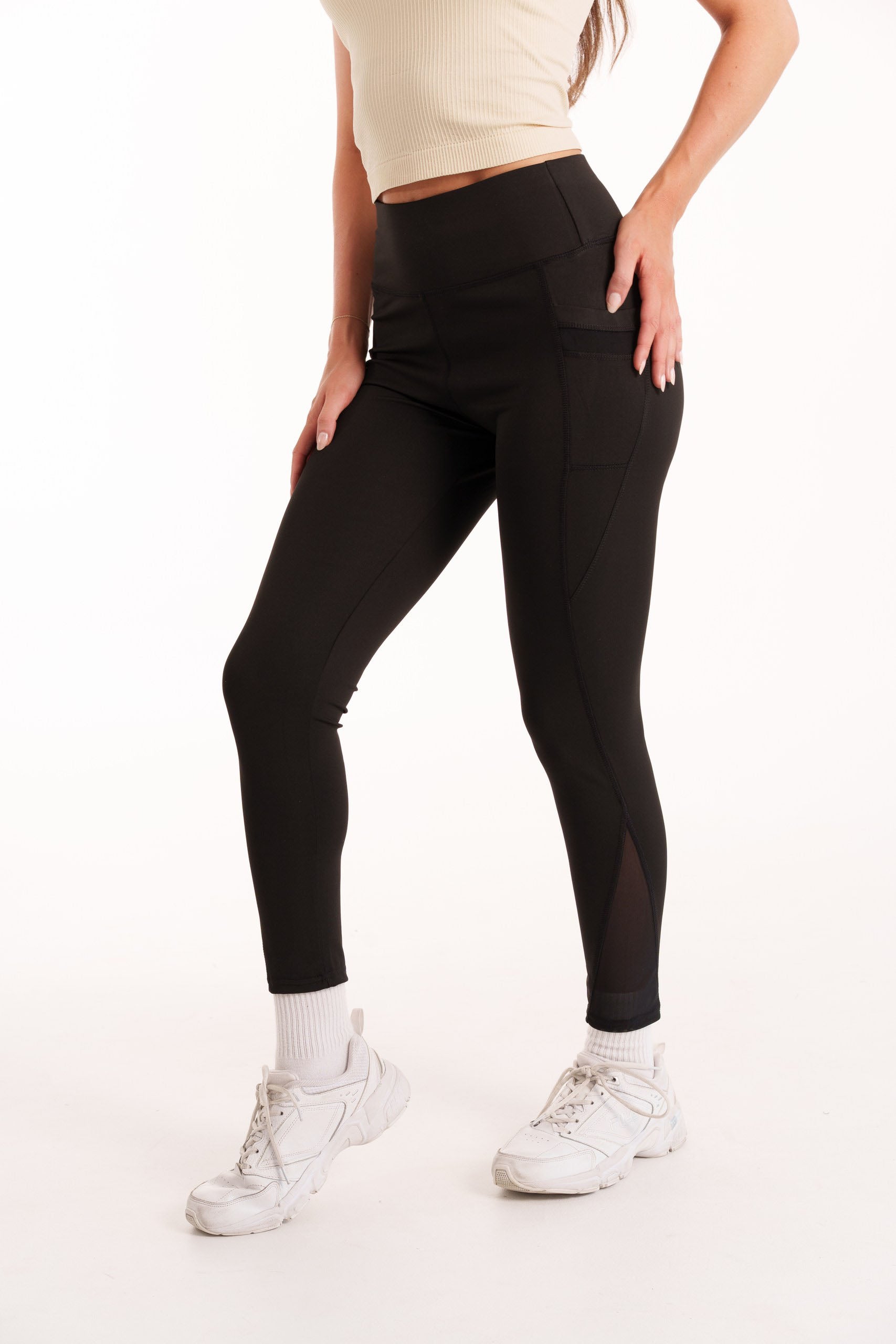 Off Duty Mesh Pocket Leggings