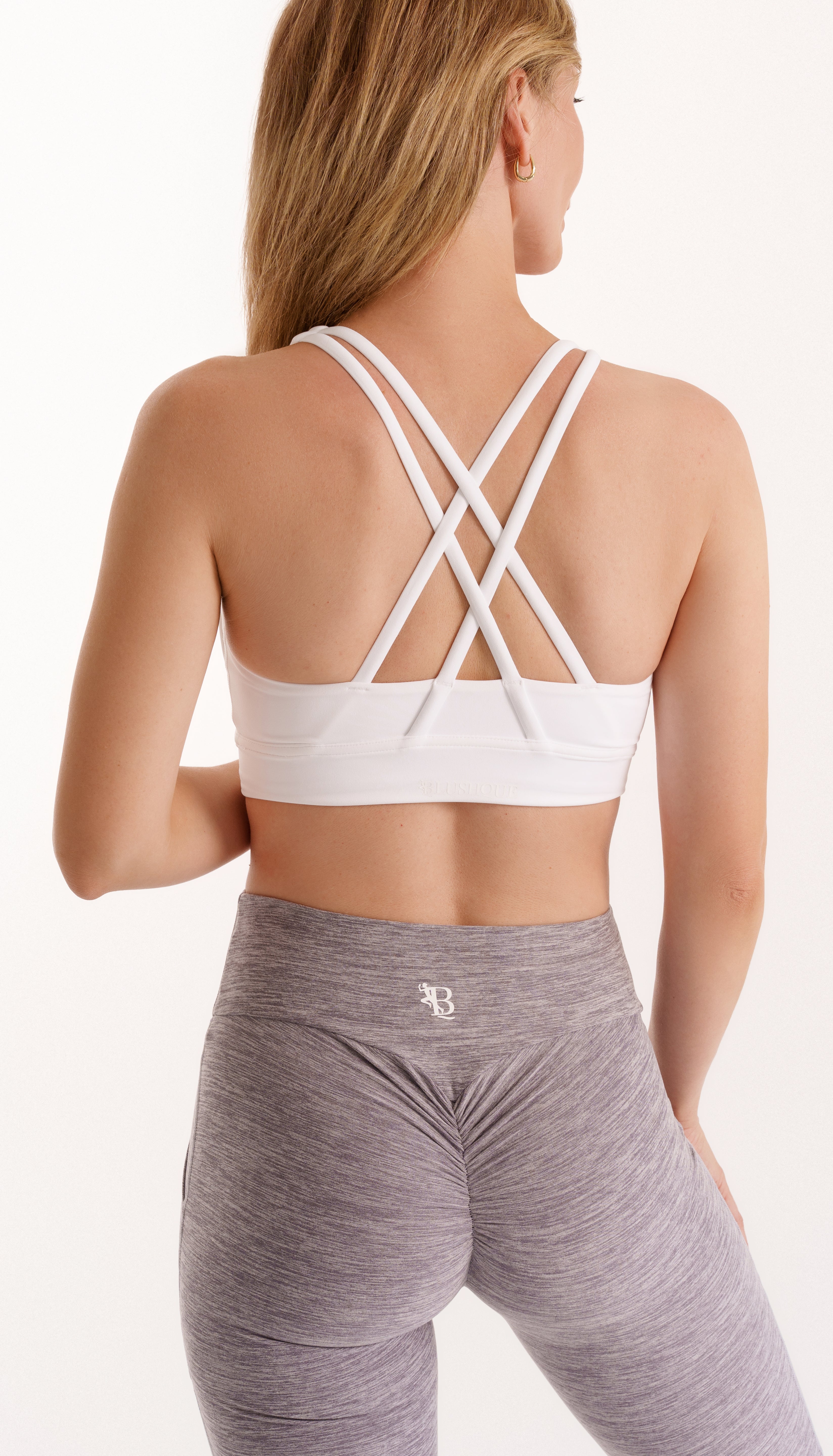 Elevate sportsbra white