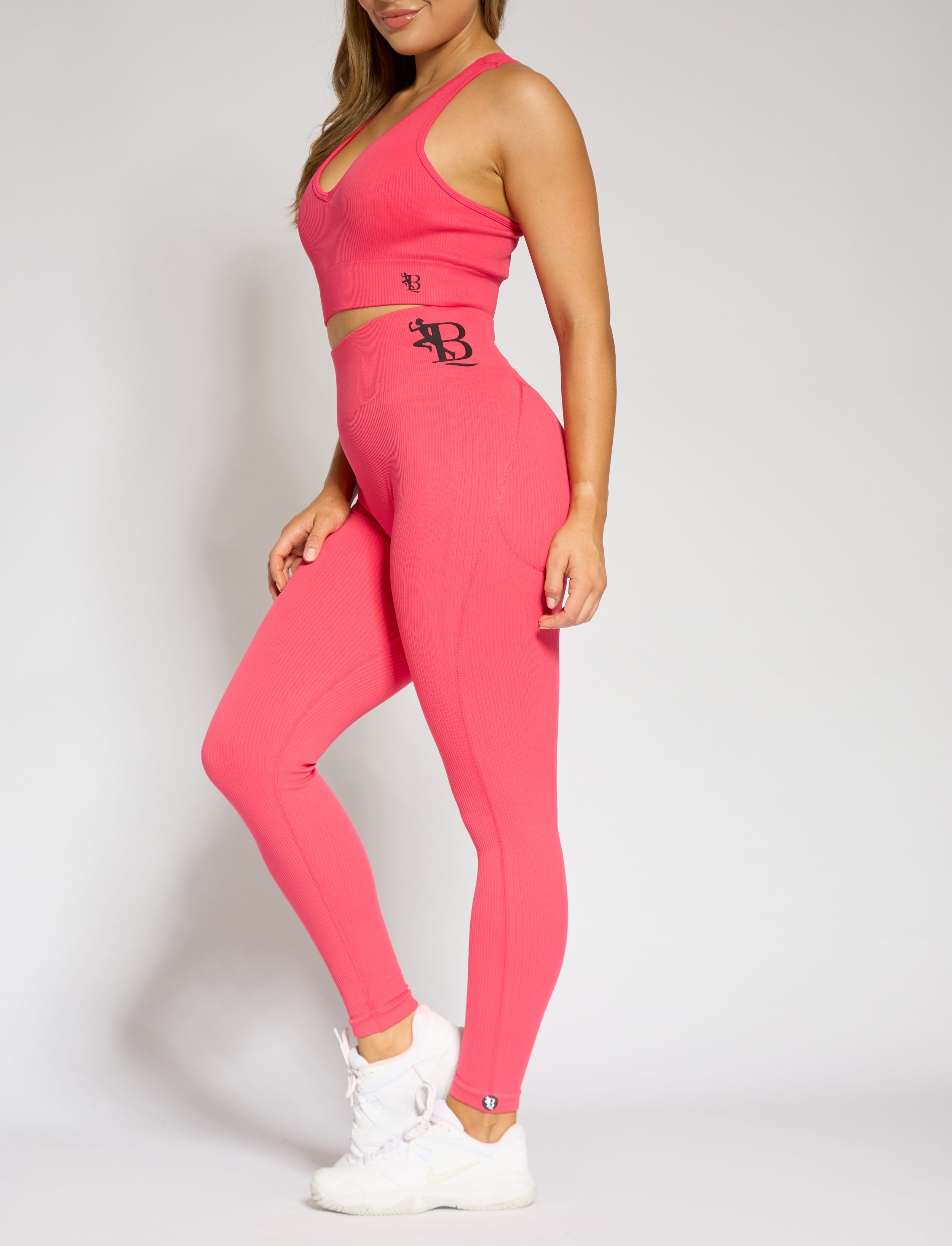 Coral ribbed contour